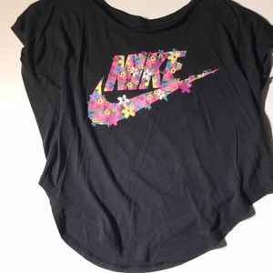 black floral print NIKE athletic cut shirt
